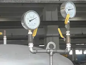 اختبار الضغط الهيدروستاتيكي واختبار التسرب بالهيليوم